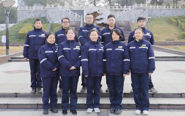 喜報(bào)！全國(guó)表彰，股份公司猇亭片區(qū)電解四班榜上有名！